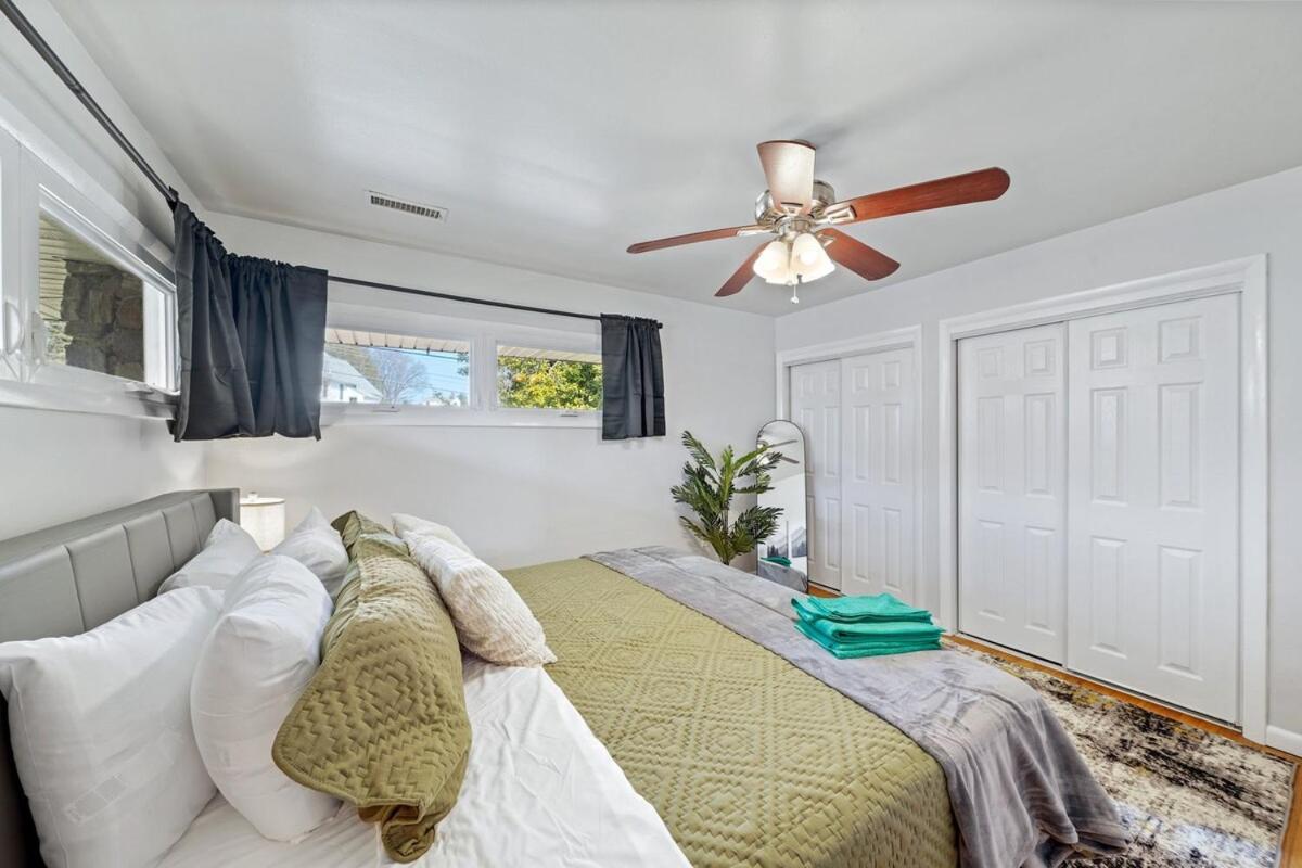 Apartment Comfort, Fun, & Charming - 5br Oasis With Pool *