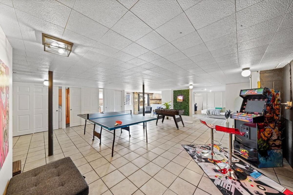 Apartment Comfort, Fun, & Charming - 5br Oasis With Pool Coatesville