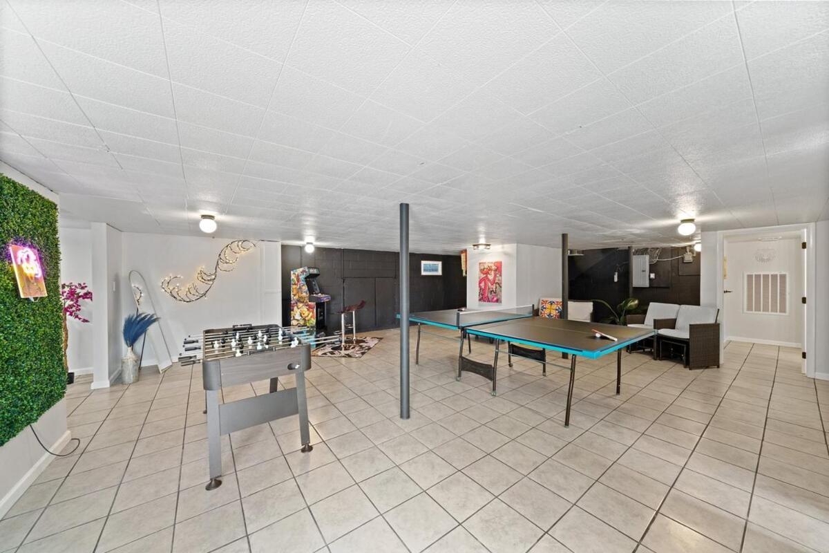 Apartment Comfort, Fun, & Charming - 5br Oasis With Pool Coatesville