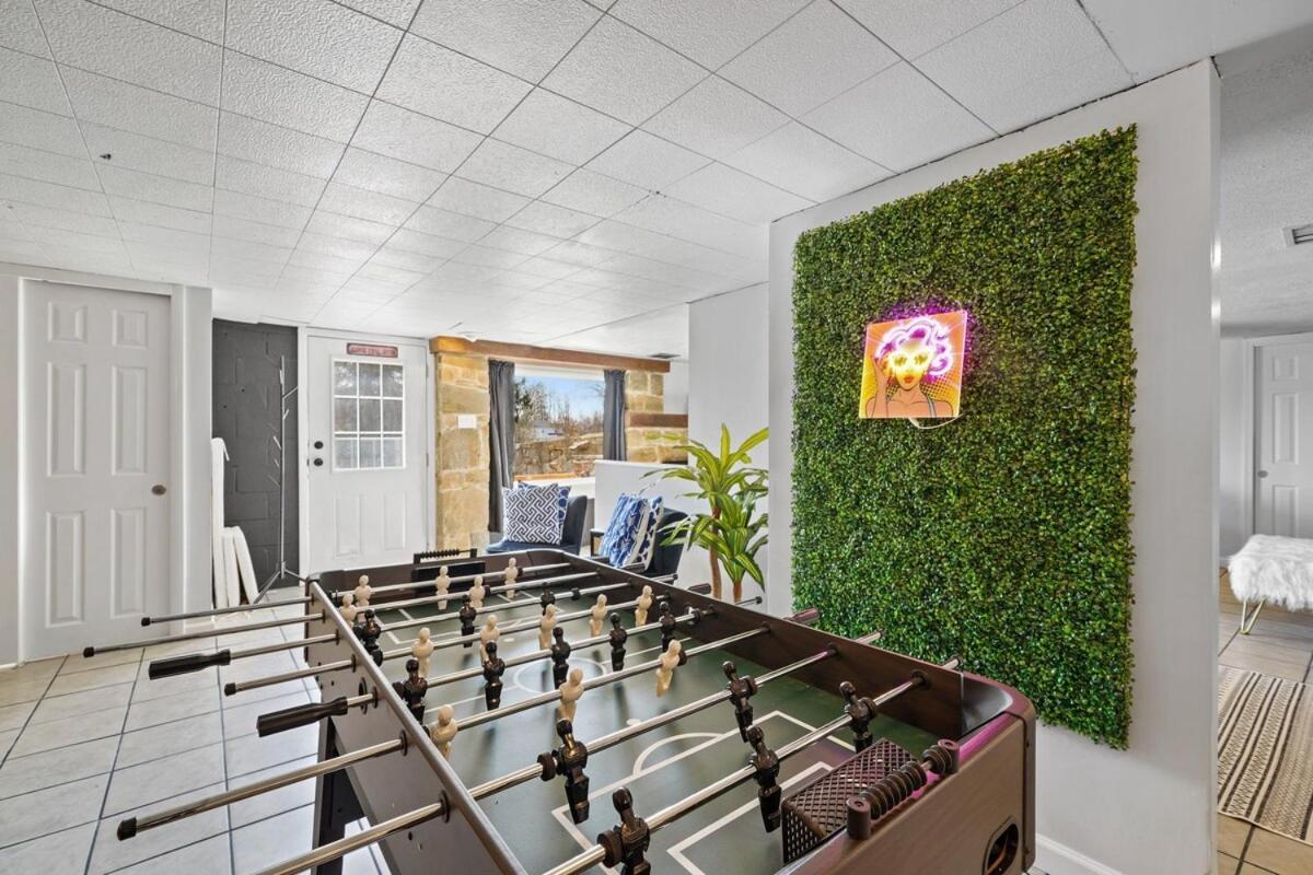Comfort, Fun, & Charming - 5br Oasis With Pool Apartment *