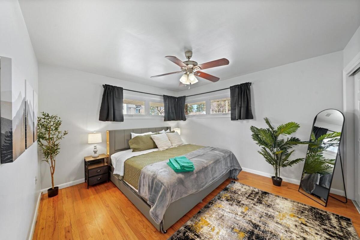 Comfort, Fun, & Charming - 5br Oasis With Pool Apartment *