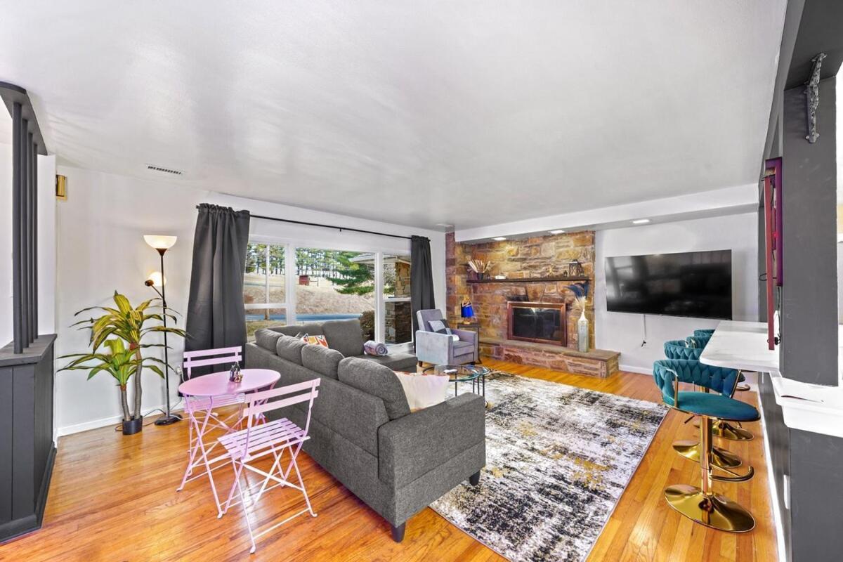 Comfort, Fun, & Charming - 5br Oasis With Pool * Coatesville